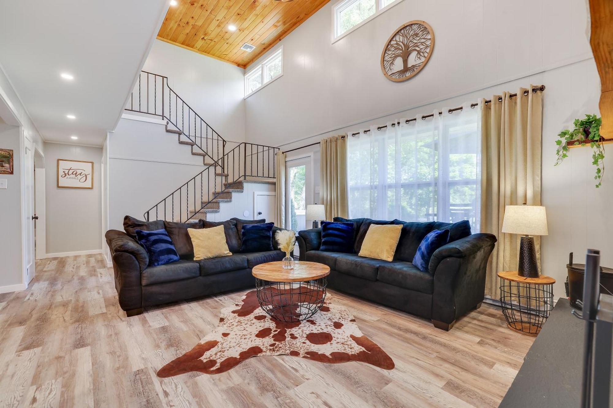 Poconos Brand New Lakefront Oasis 1 Acre, Hottub Gameroom Firepits Talk About Privacy Albrightsville Dış mekan fotoğraf